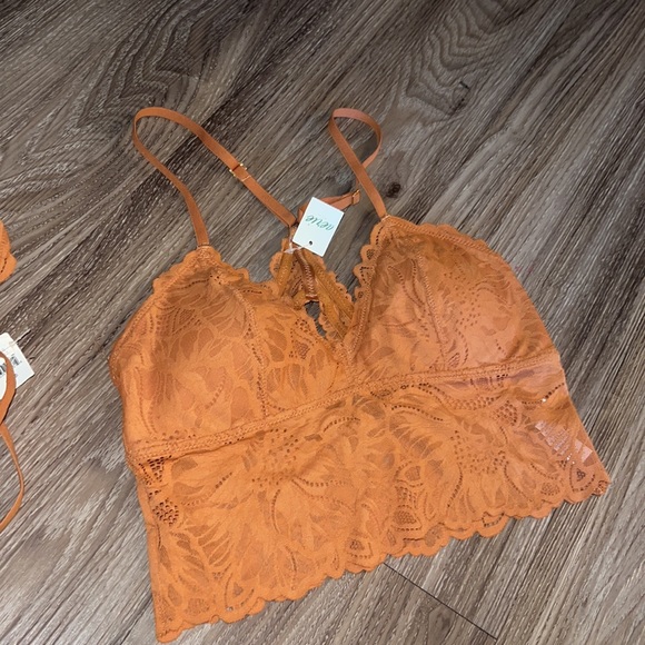 Aerie lace padded racer back bralette - Picture 2 of 3